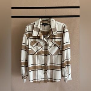 Love Tree, Tulsa Plaid Jacket. Size Medium.